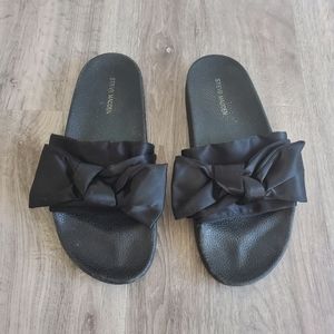 Steve Madden Bow Tie Slippers